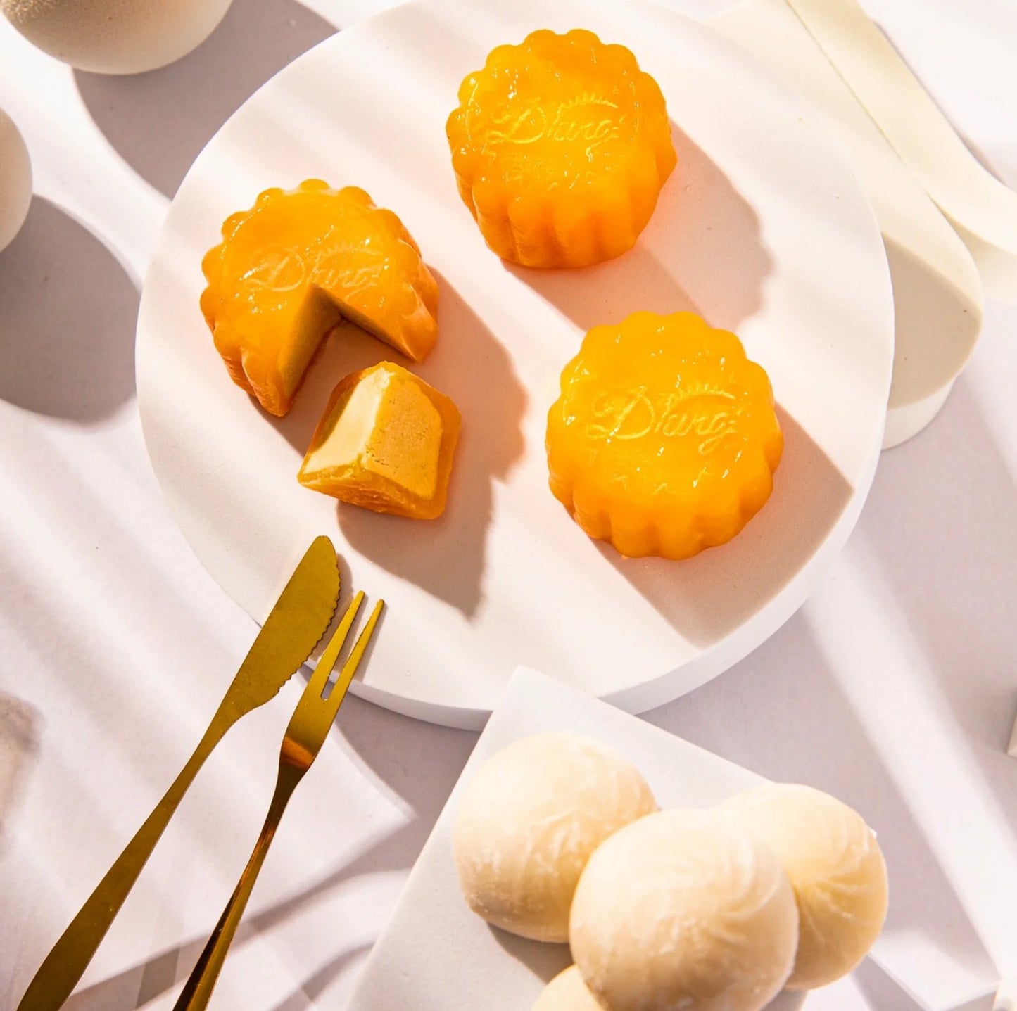 🥮 Malaysia Dking Durian Snow Skin Mooncake (Premium Handmade)