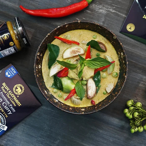 Thailand Blue Elephant Thai Green Curry Sauce – 300g (Serves 2)